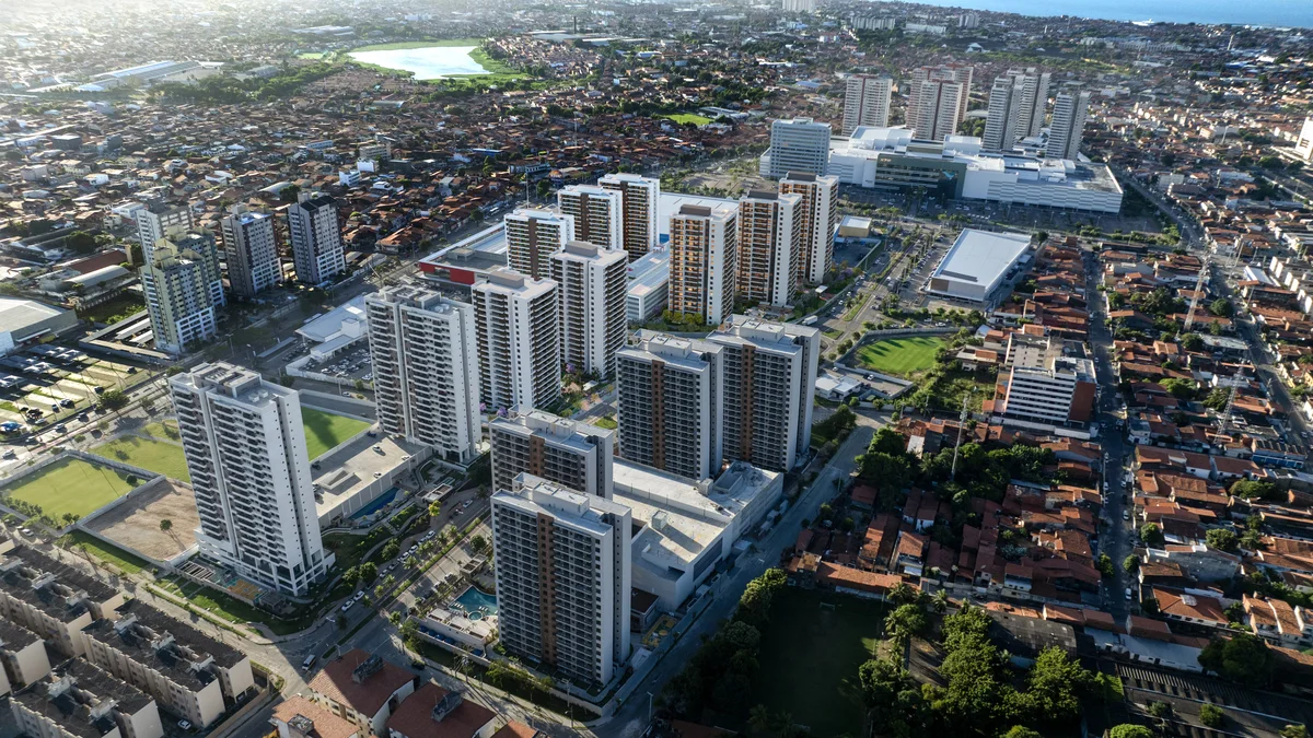 Vista aérea do empreendimento e entorno urbano — Arquitetura Digital